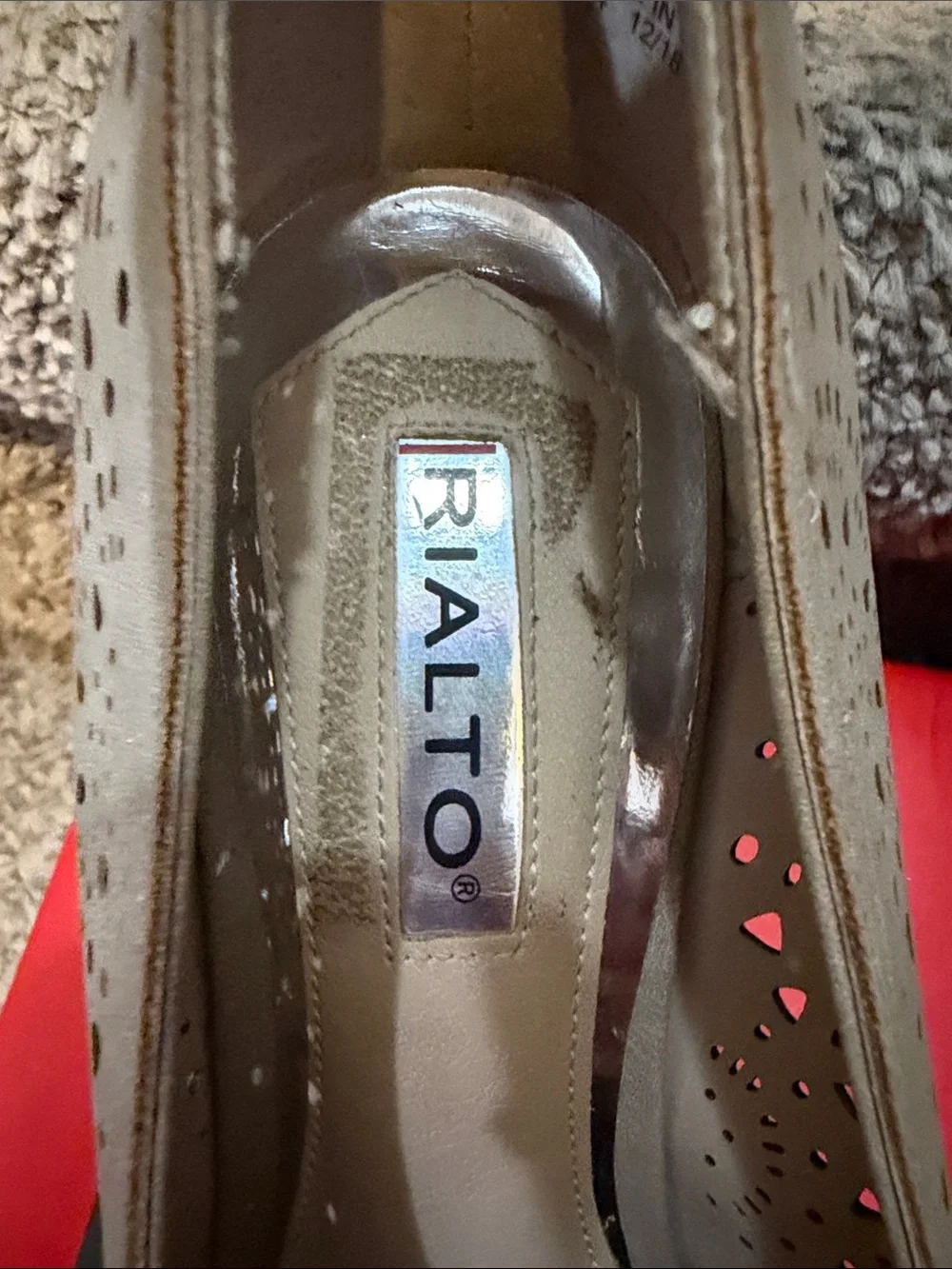 Rialto perforated taupe